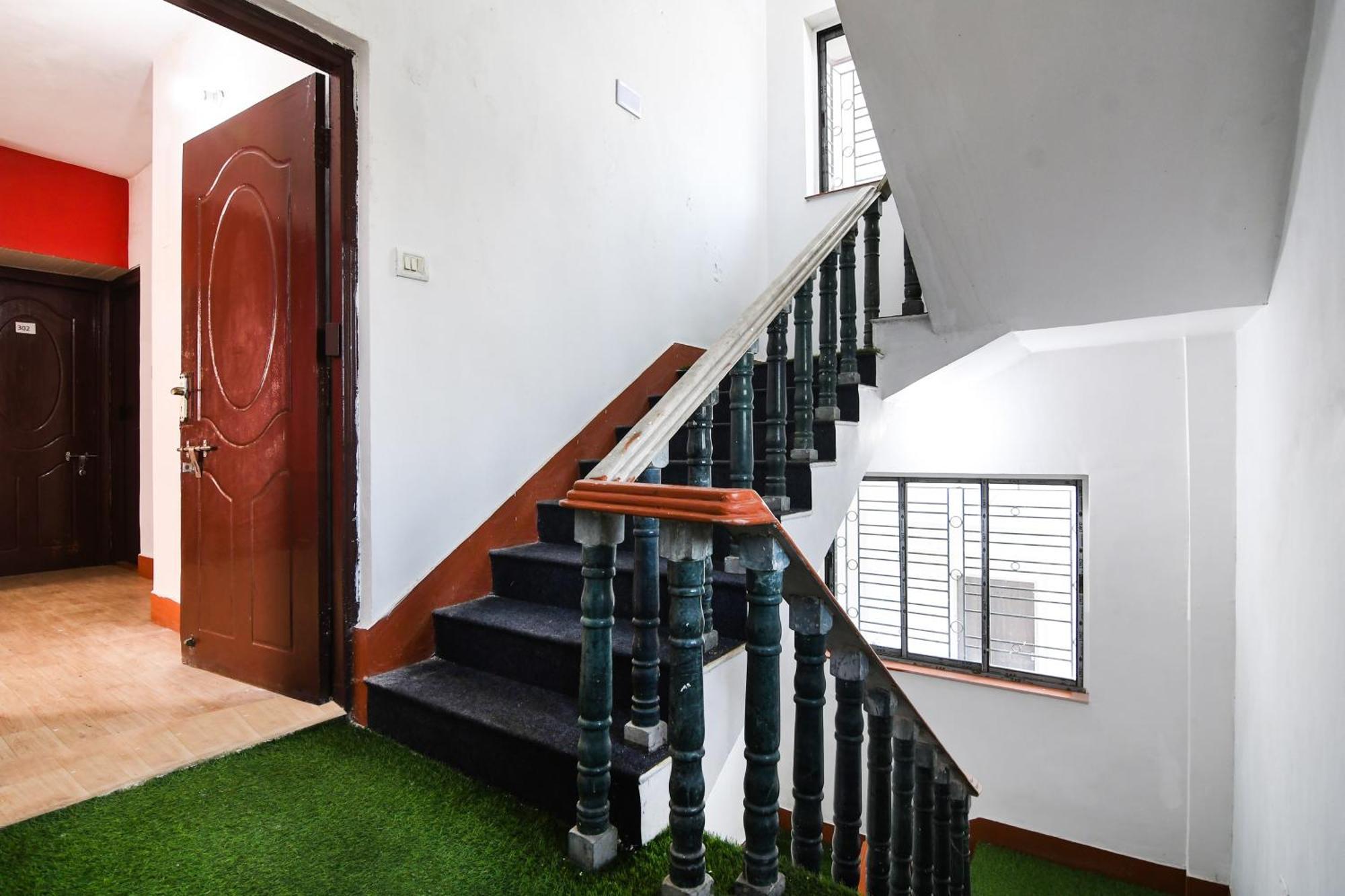 Hotel O Biswa Bangla Sarani Kolkata Exterior photo